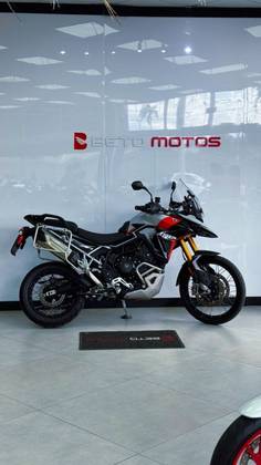 TRIUMPH TIGER 900 RALLY PRO 